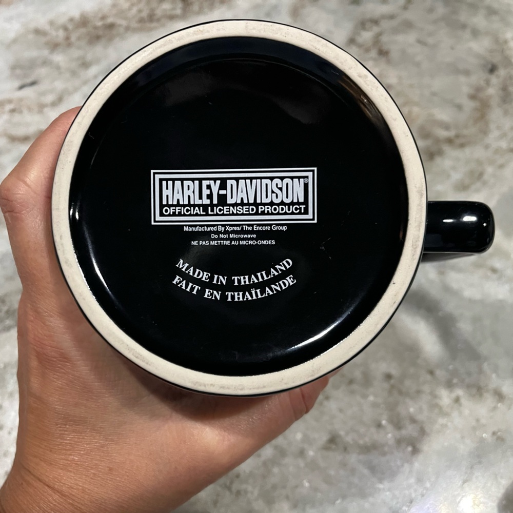 Harley-Davidson Black and Orange Emblem Mug - Picture 3 of 6